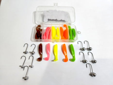 Kit Kurama 20 Sassy Shads 5.5cm + 10 jig heads - Ultra Light