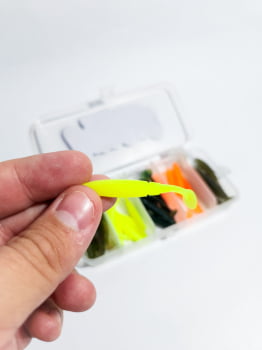 Kit Kurama 30 Shads Slim 5cm + 10 jig heads